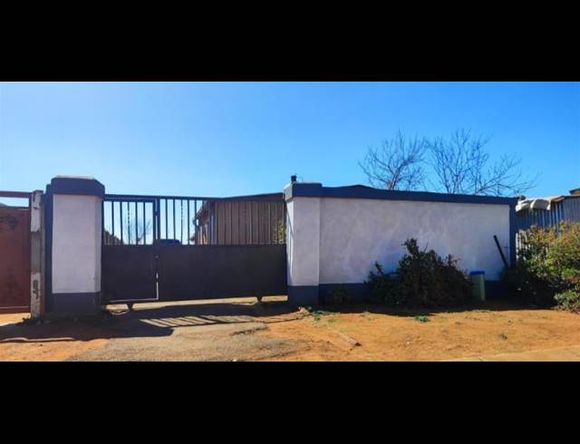 1 BEDROOM HOUSE FOR SALE IN RONDEBULT